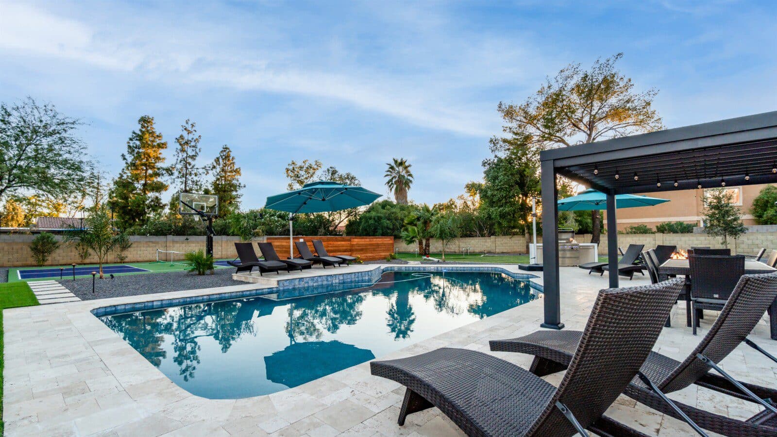 Elegance on the Green - Image 37