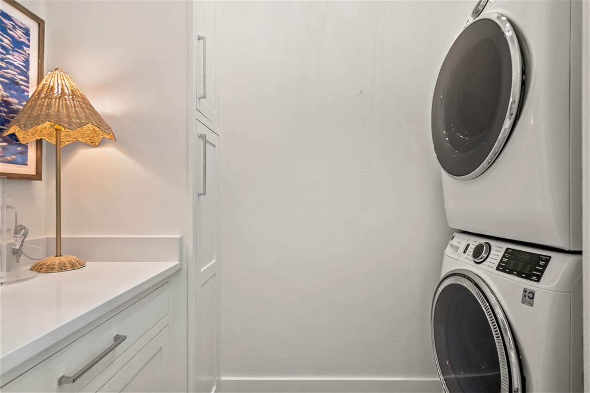 Hello Darlin' - Image 53