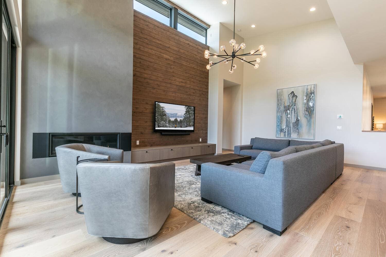 Larkspur Luxe - Image 2