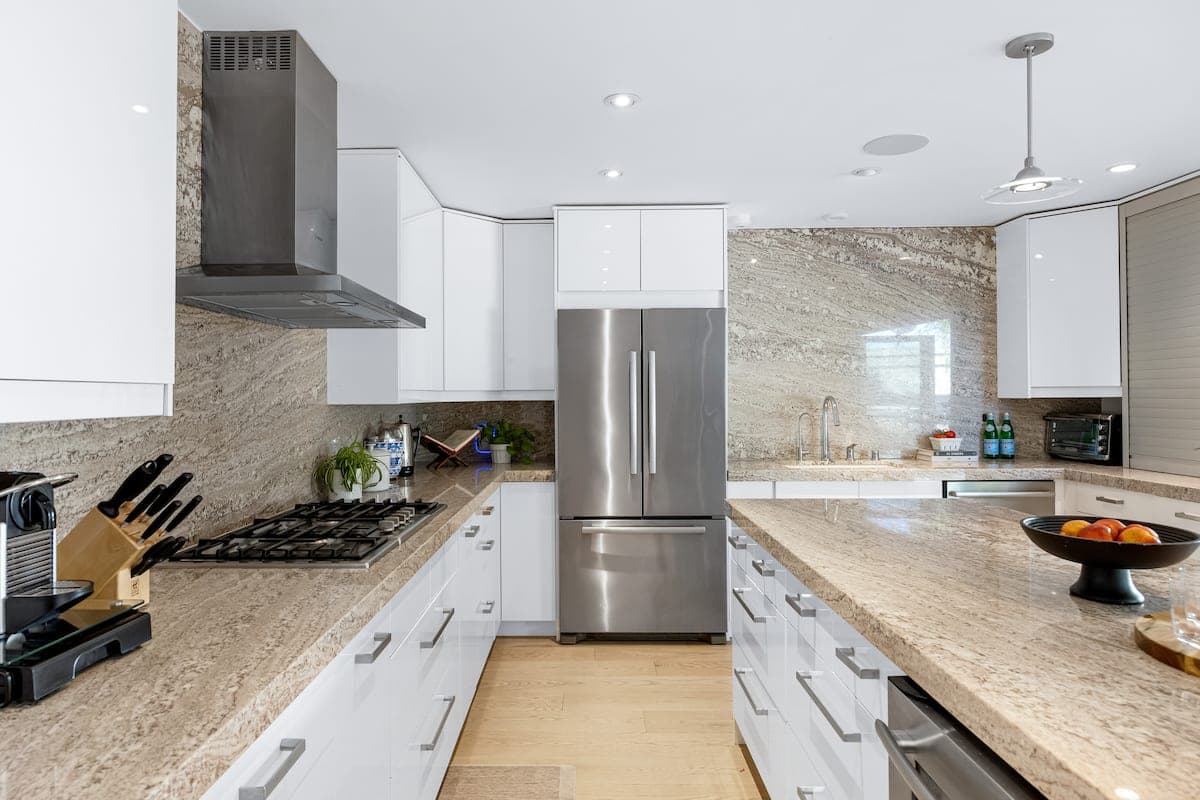 Skyline Chalet - Image 10