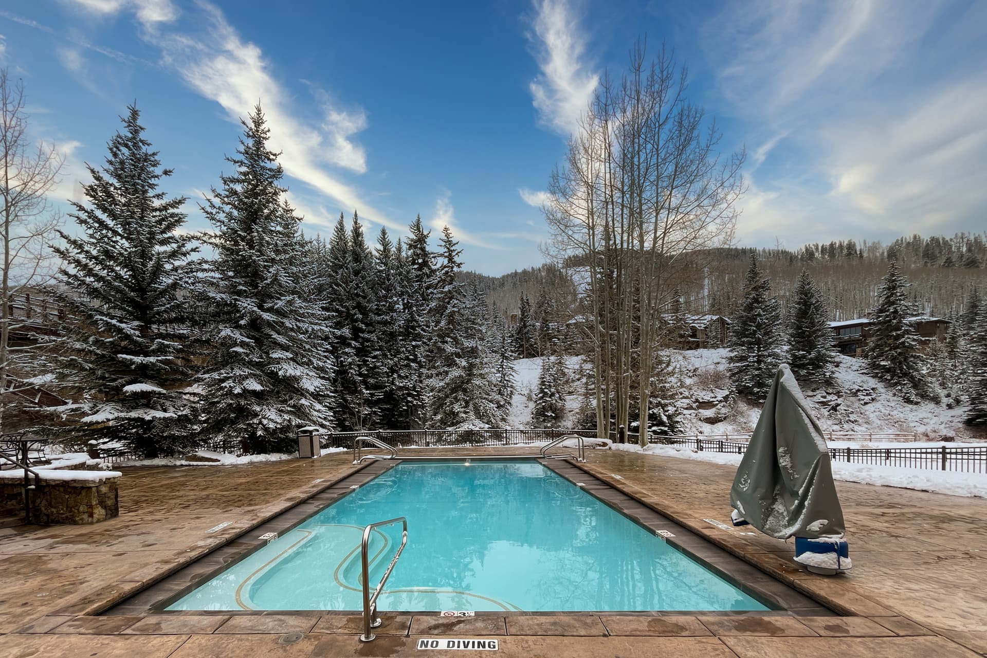 Lion Square East #215 - Image 4