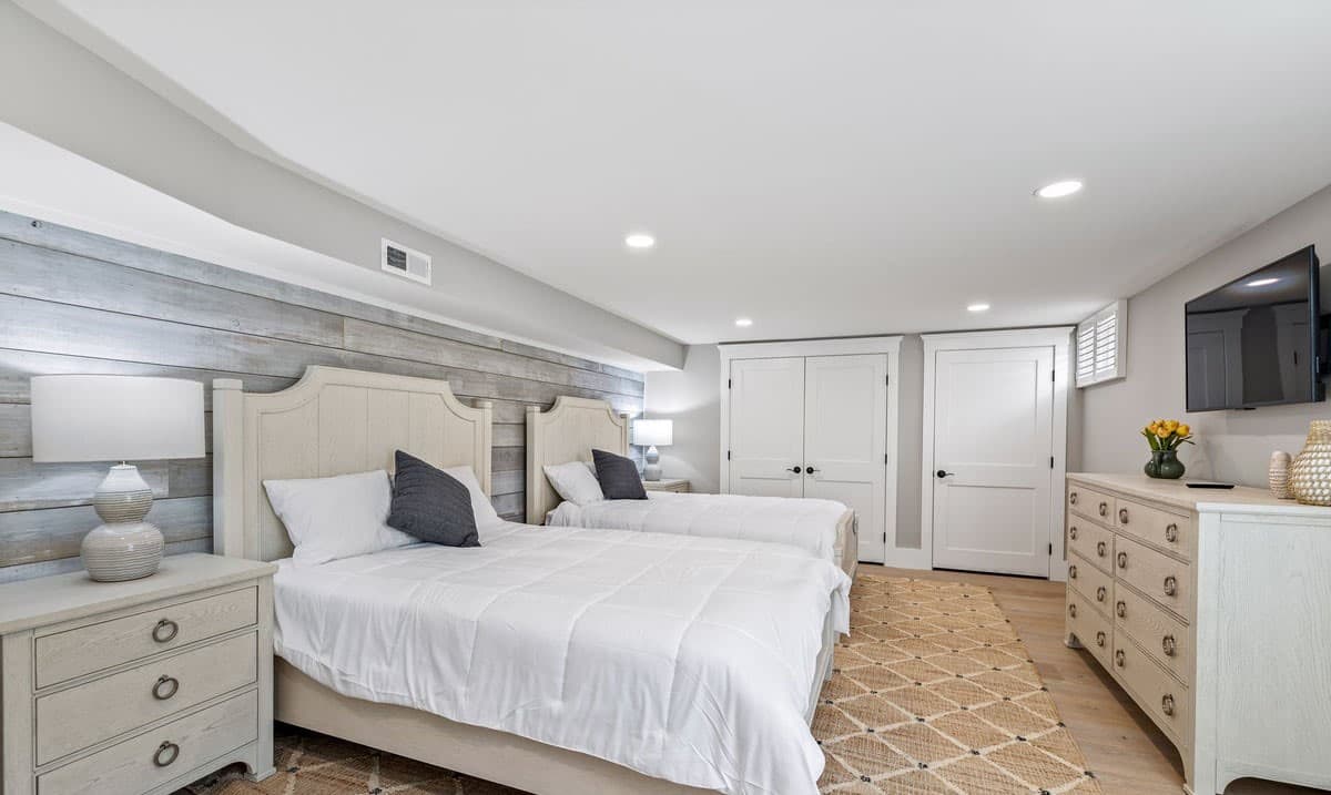 Eileen's Escape - Image 31