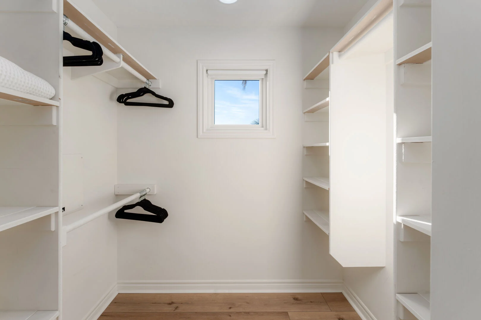 Chalcedonia Beach Gem - Image 14