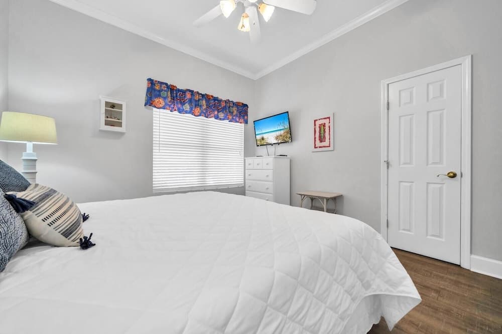 Fishers Vacation Home - Image 9