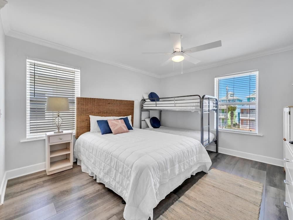 Fishers Vacation Home - Image 29