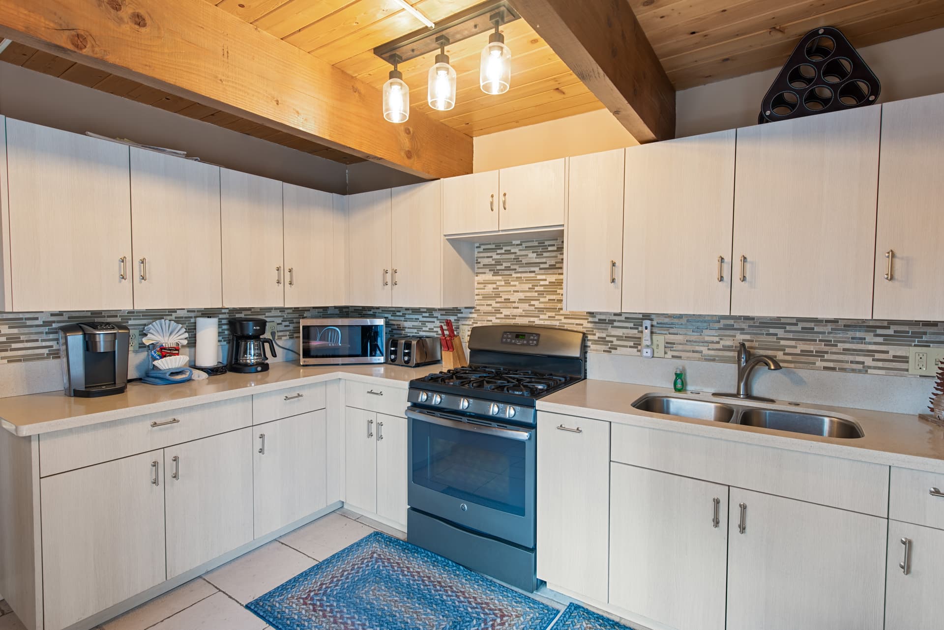 Five Pines - Image 5