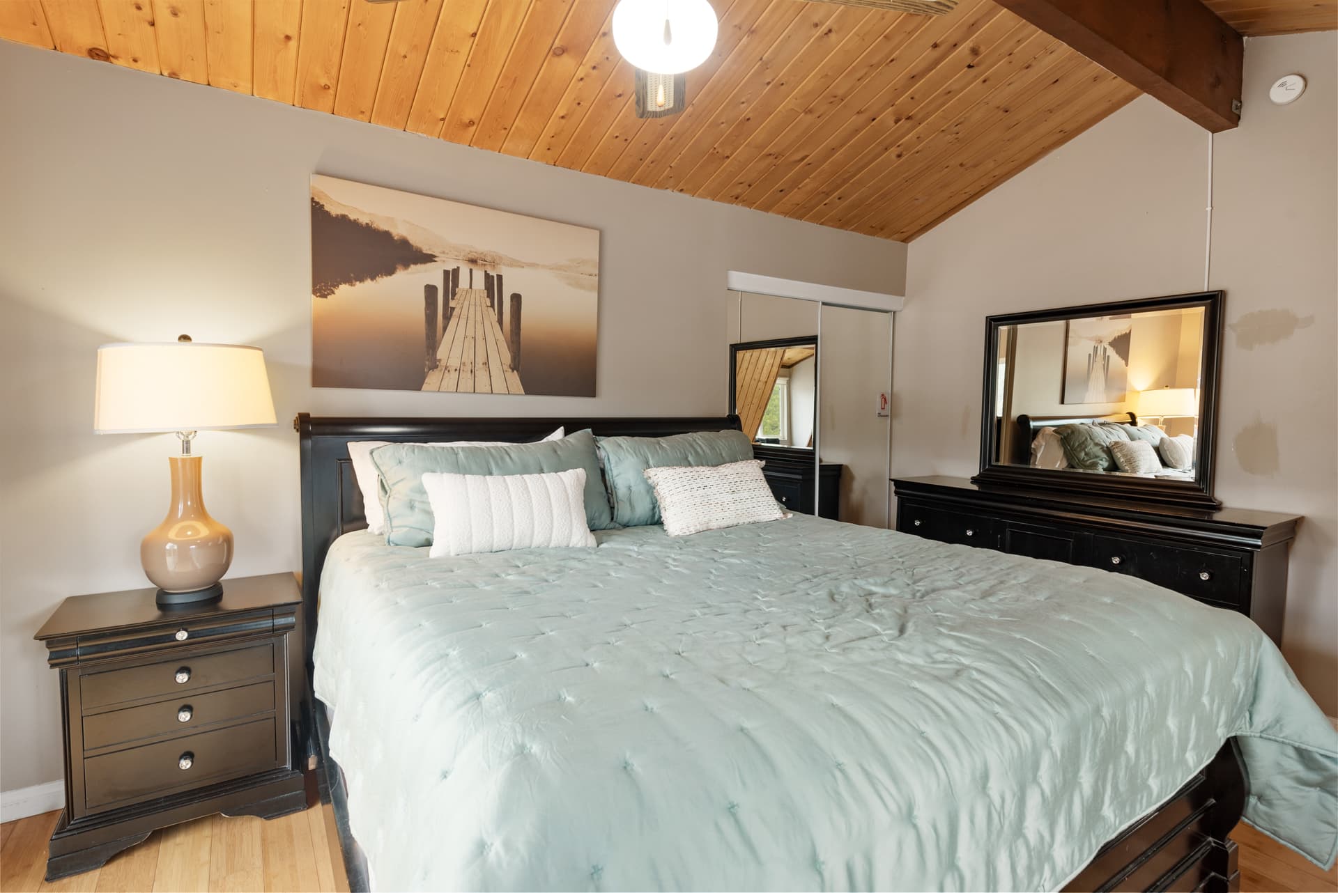 Five Pines - Image 8