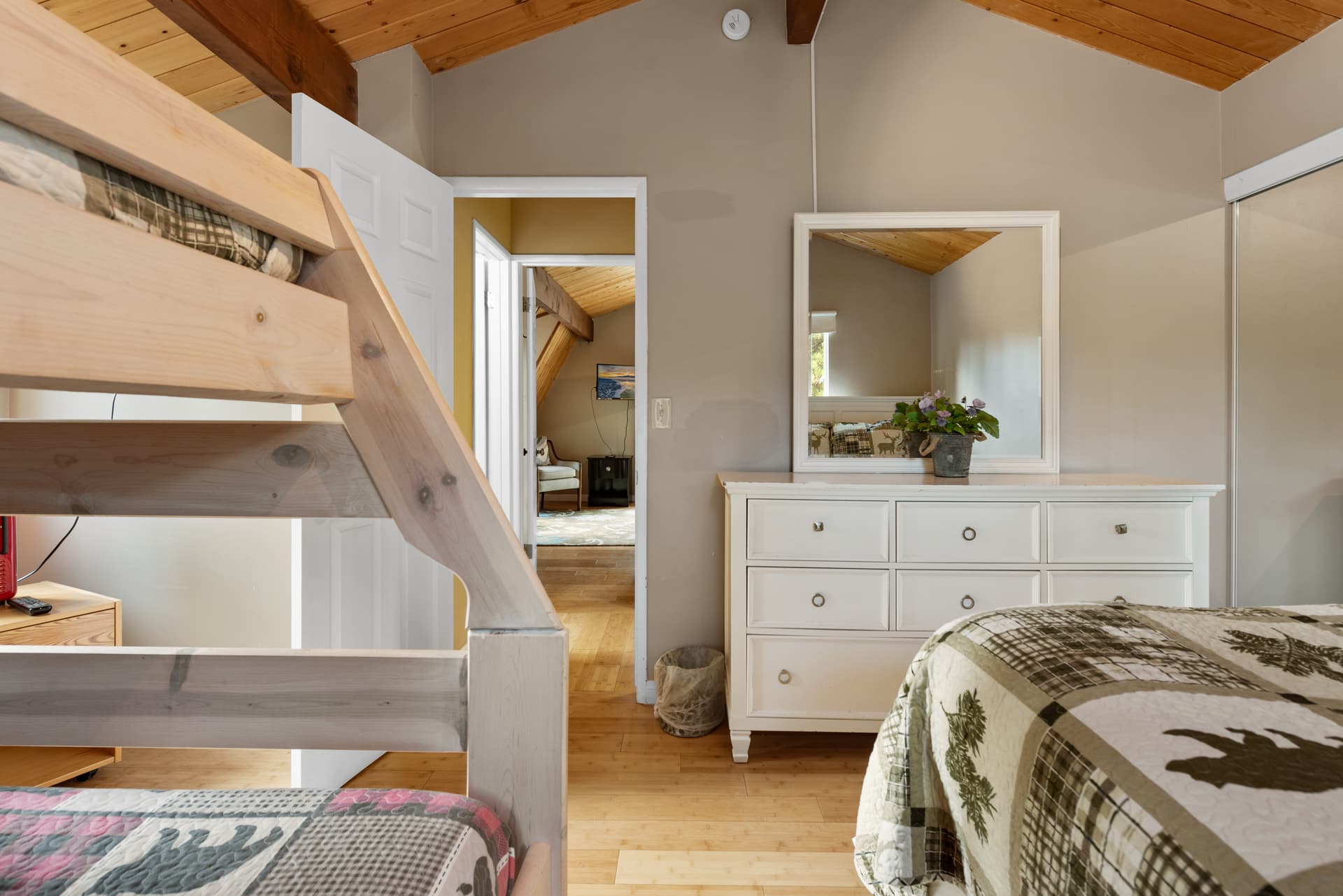 Five Pines - Image 12