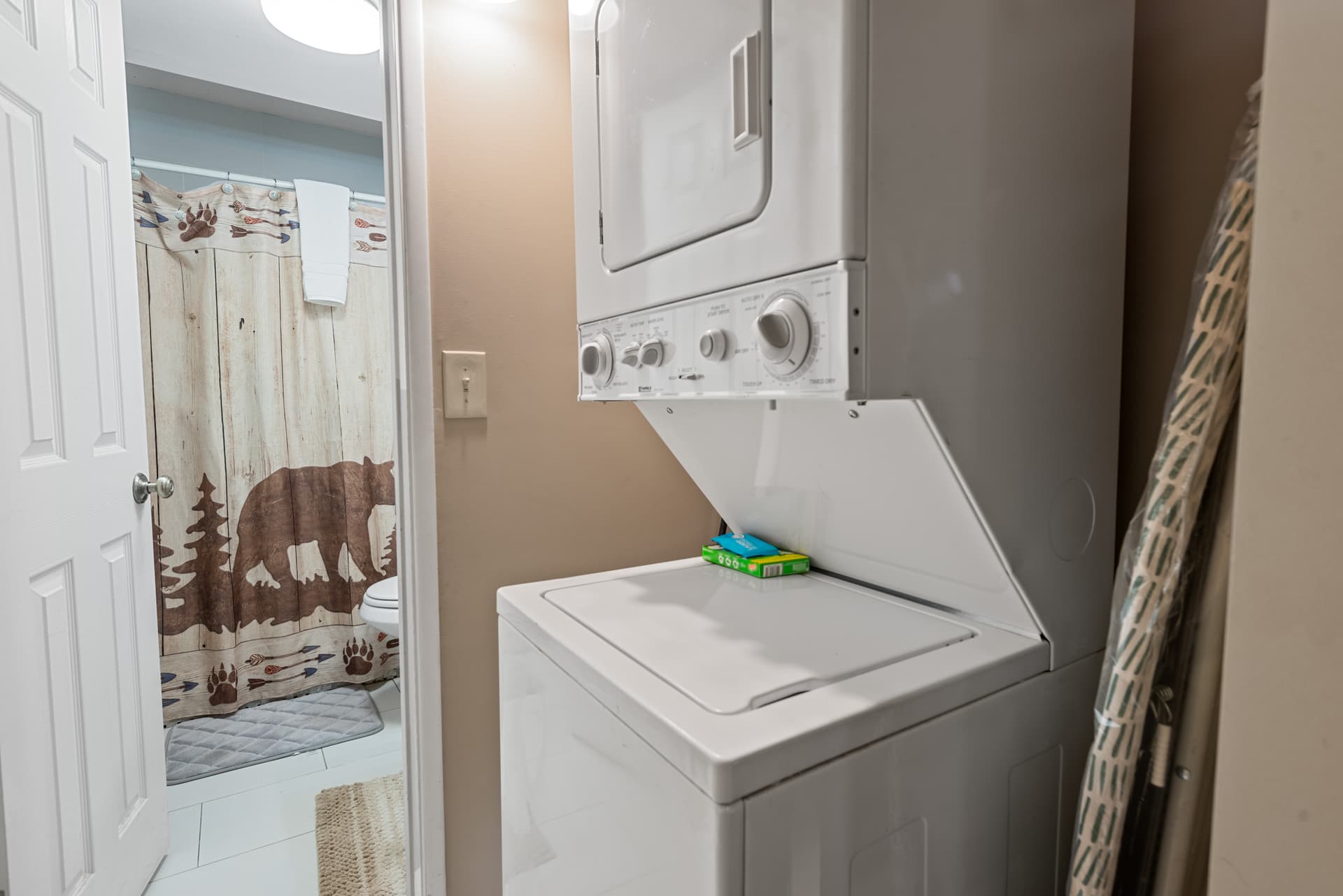 Five Pines - Image 13