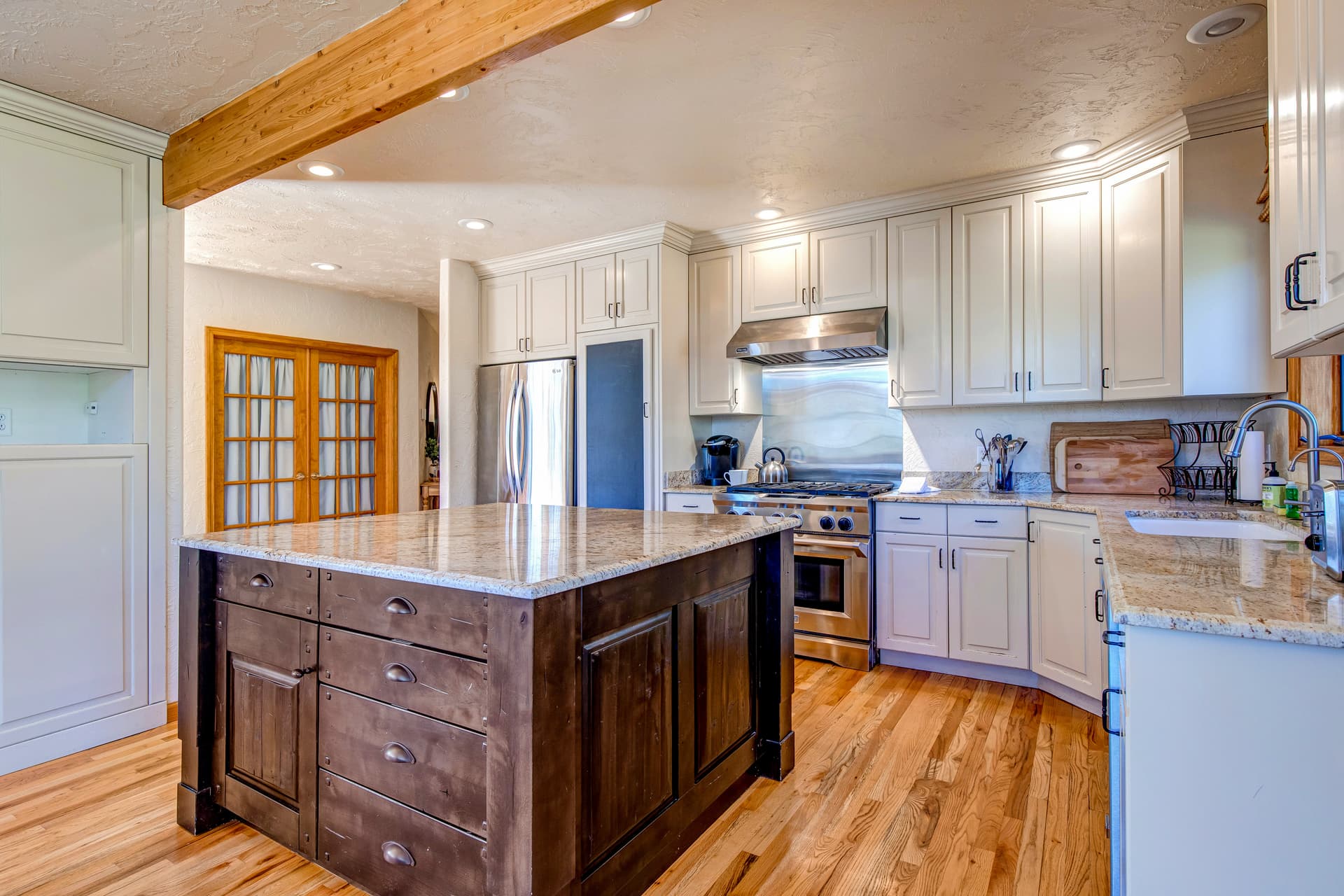 Mountain Hillside Manor - Image 5