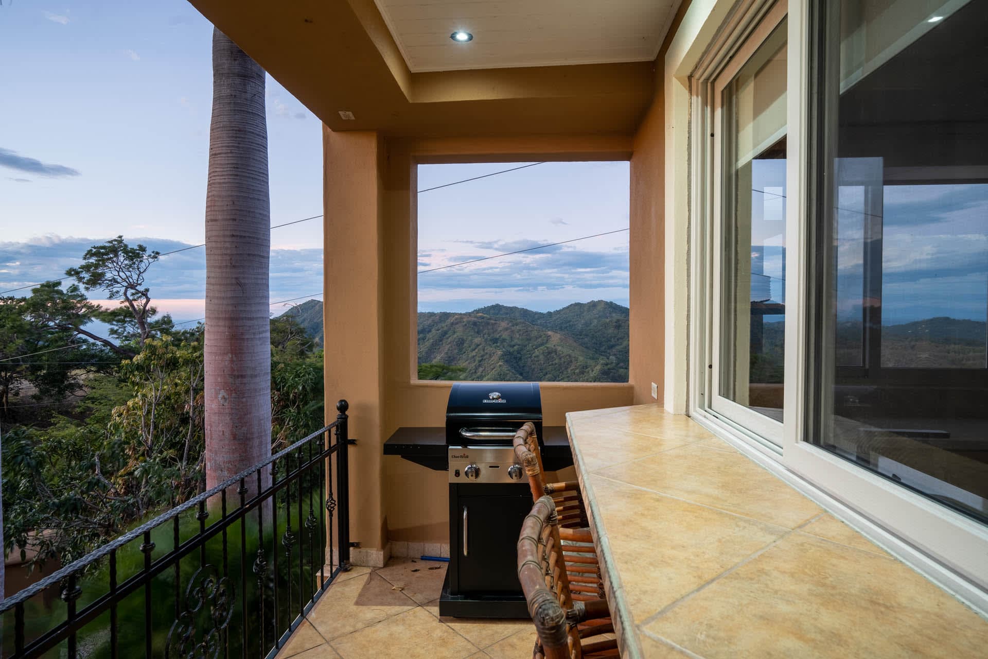 Island in the Sky - Image 19