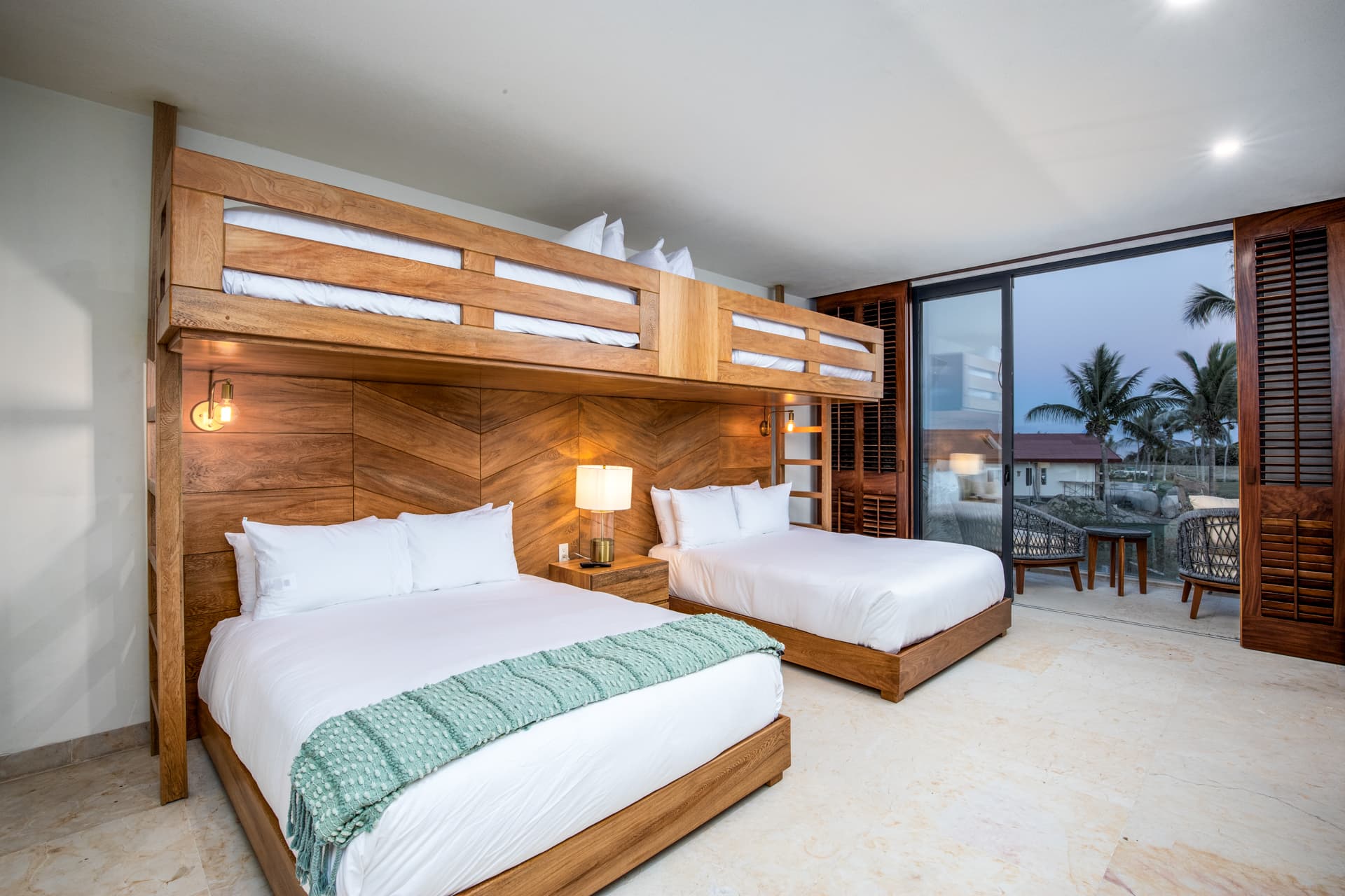 Tau Residences #412 - Image 15