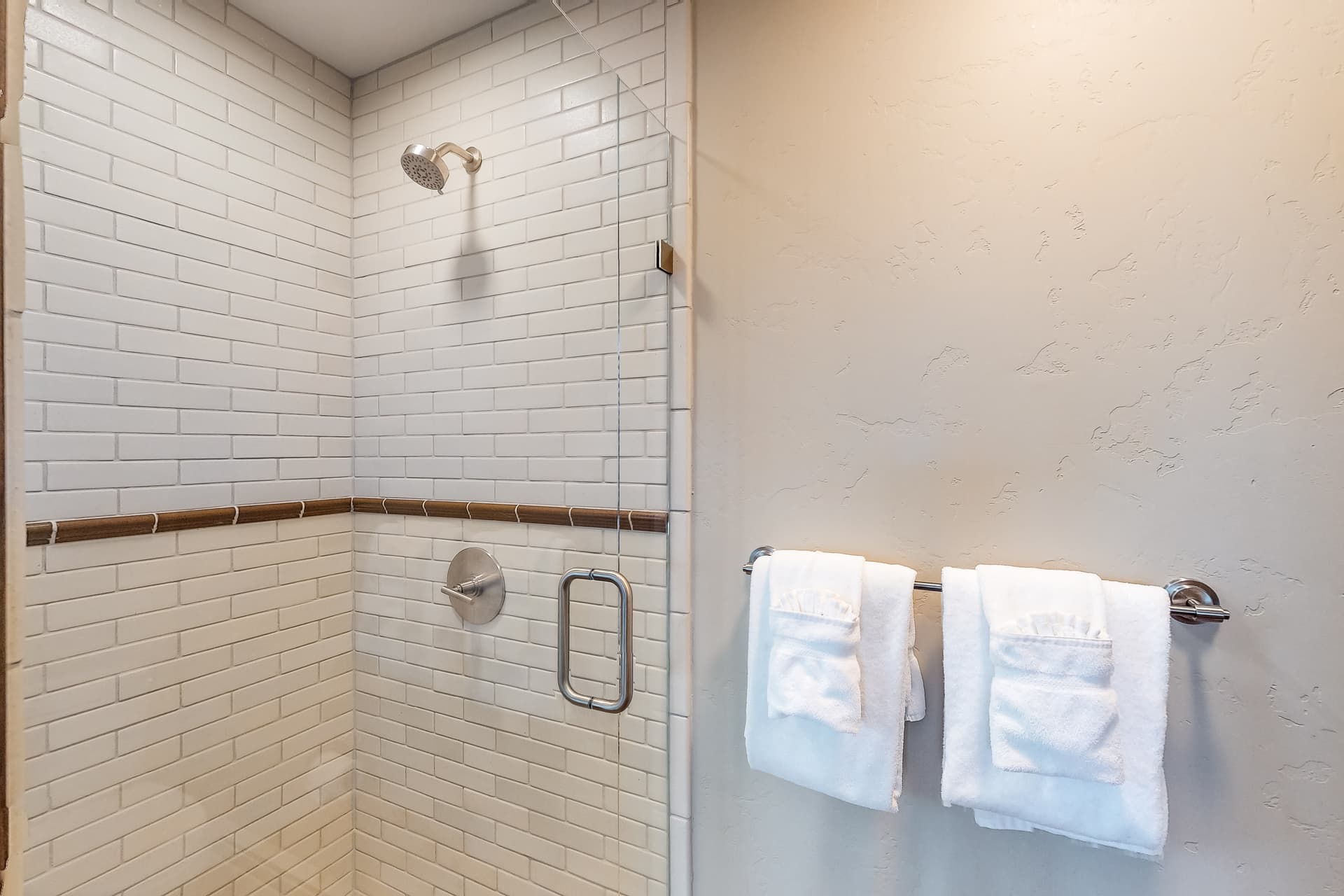 Water 6404 Home - Image 10