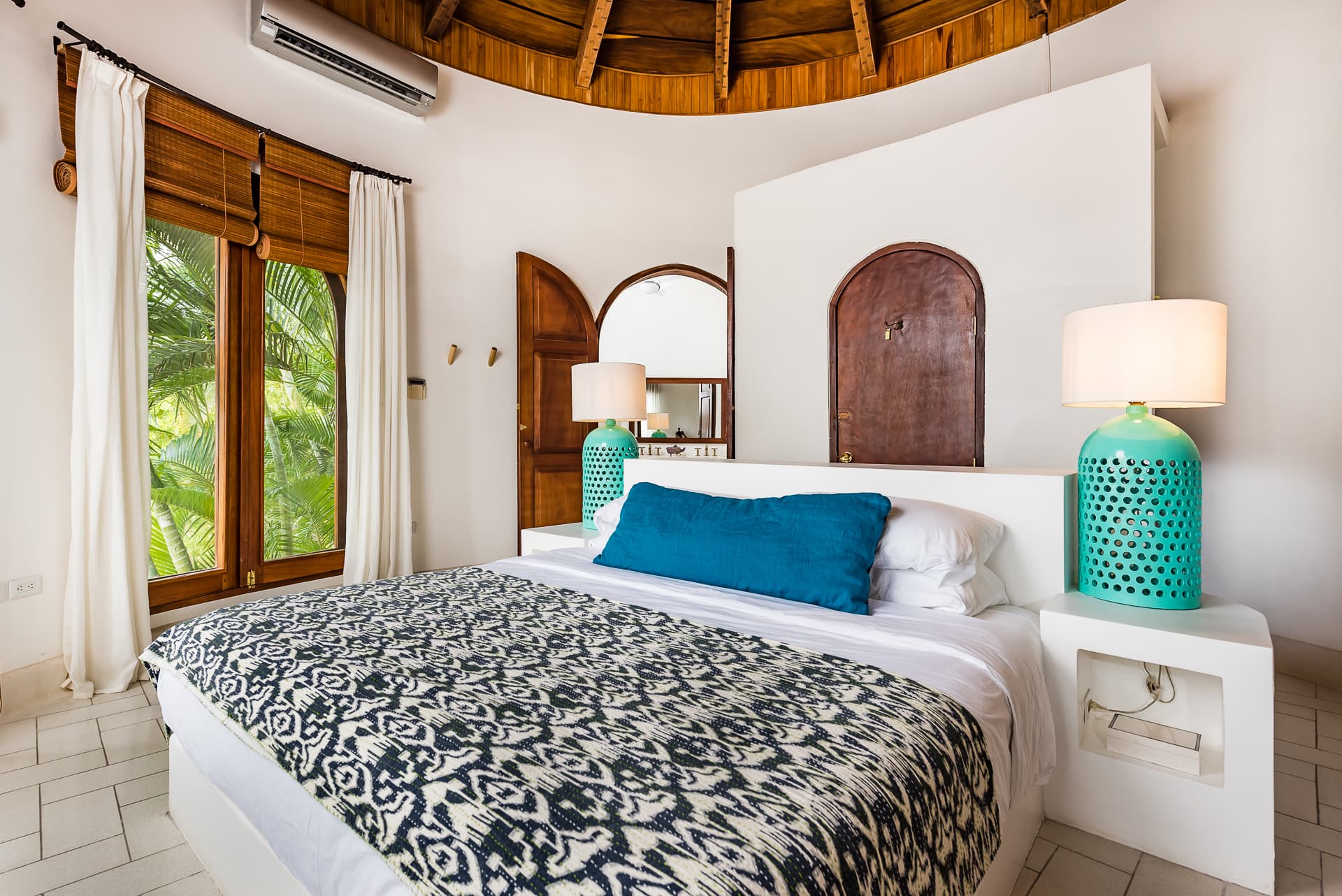 Flamingo Blu - Image 6