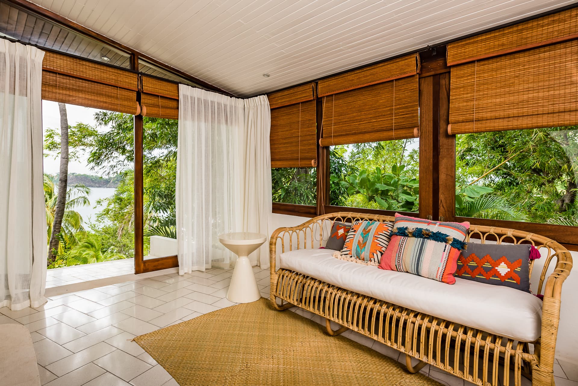 Flamingo Blu - Image 11