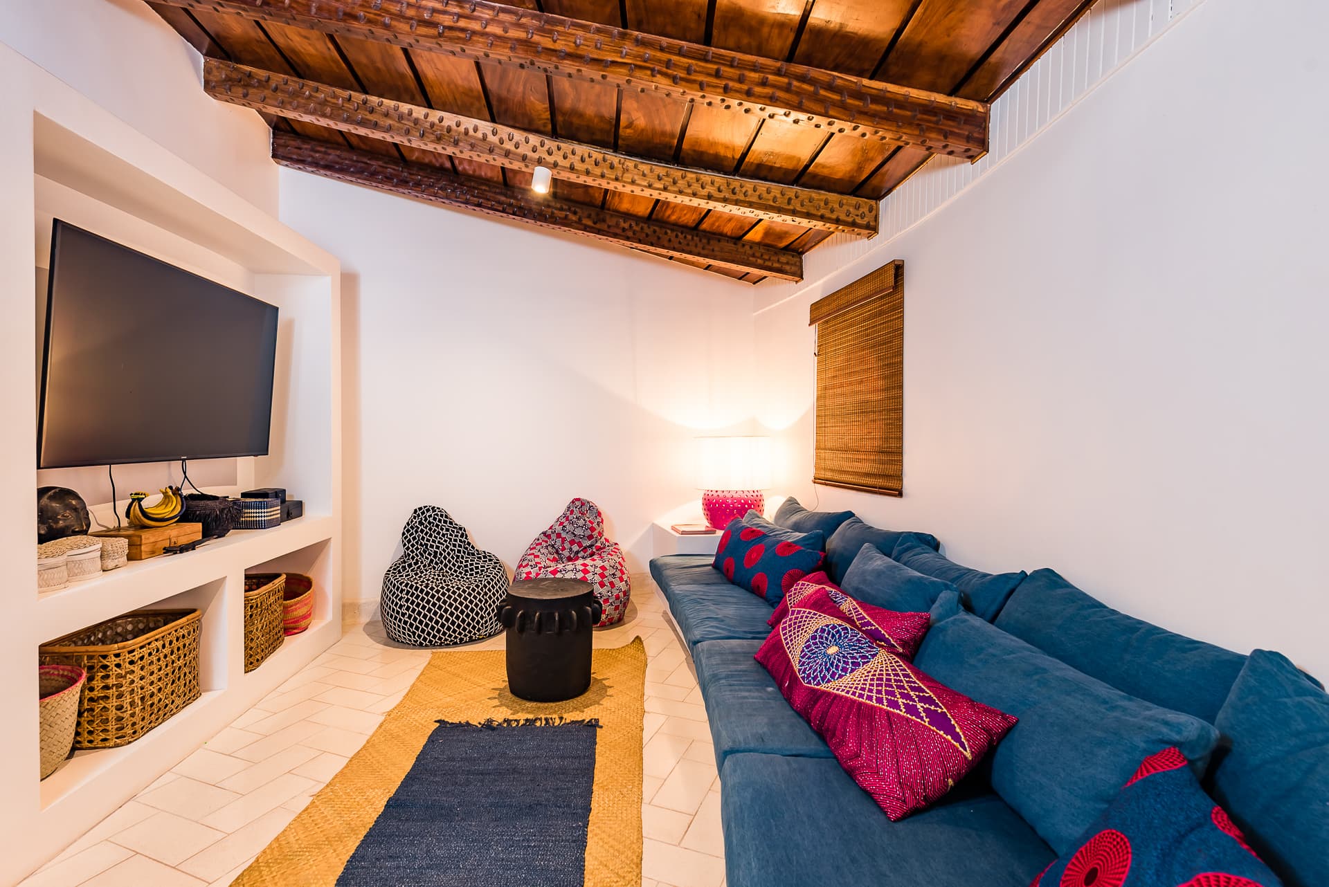 Flamingo Blu - Image 16