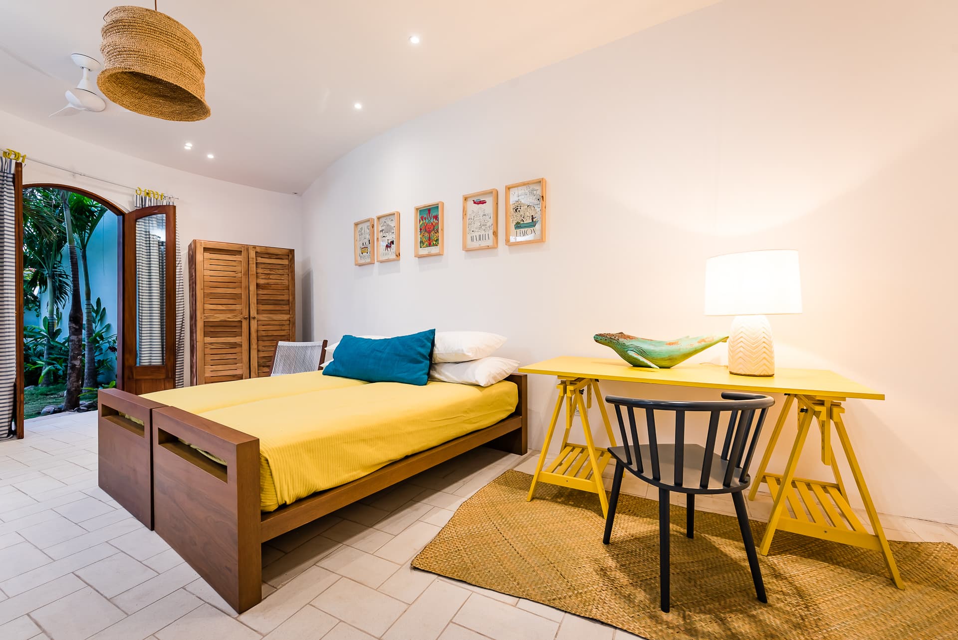 Flamingo Blu - Image 24