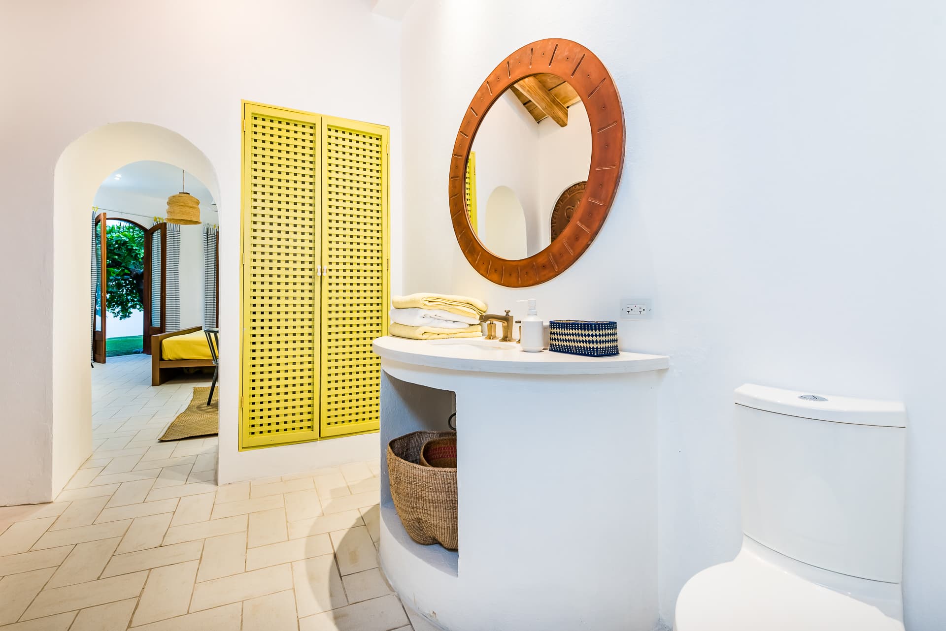 Flamingo Blu - Image 25