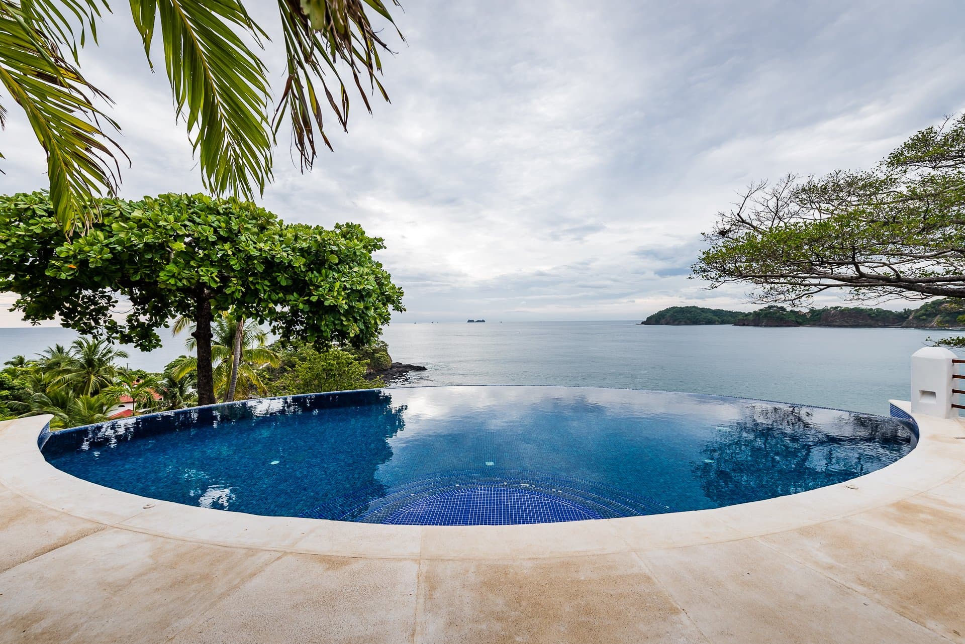 Flamingo Blu - Image 31