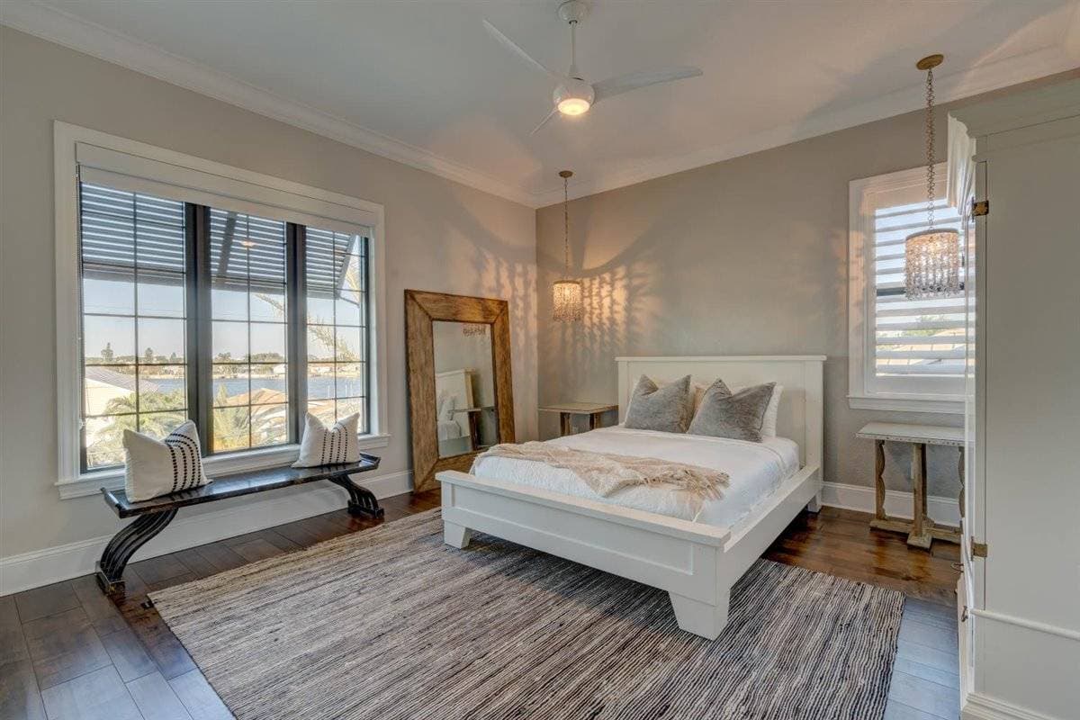 Bayside Paradise Mansion - Image 50