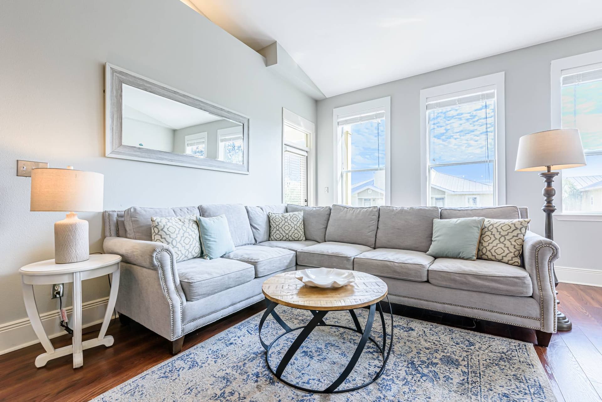 Ocean Whisper 824 - Image 4