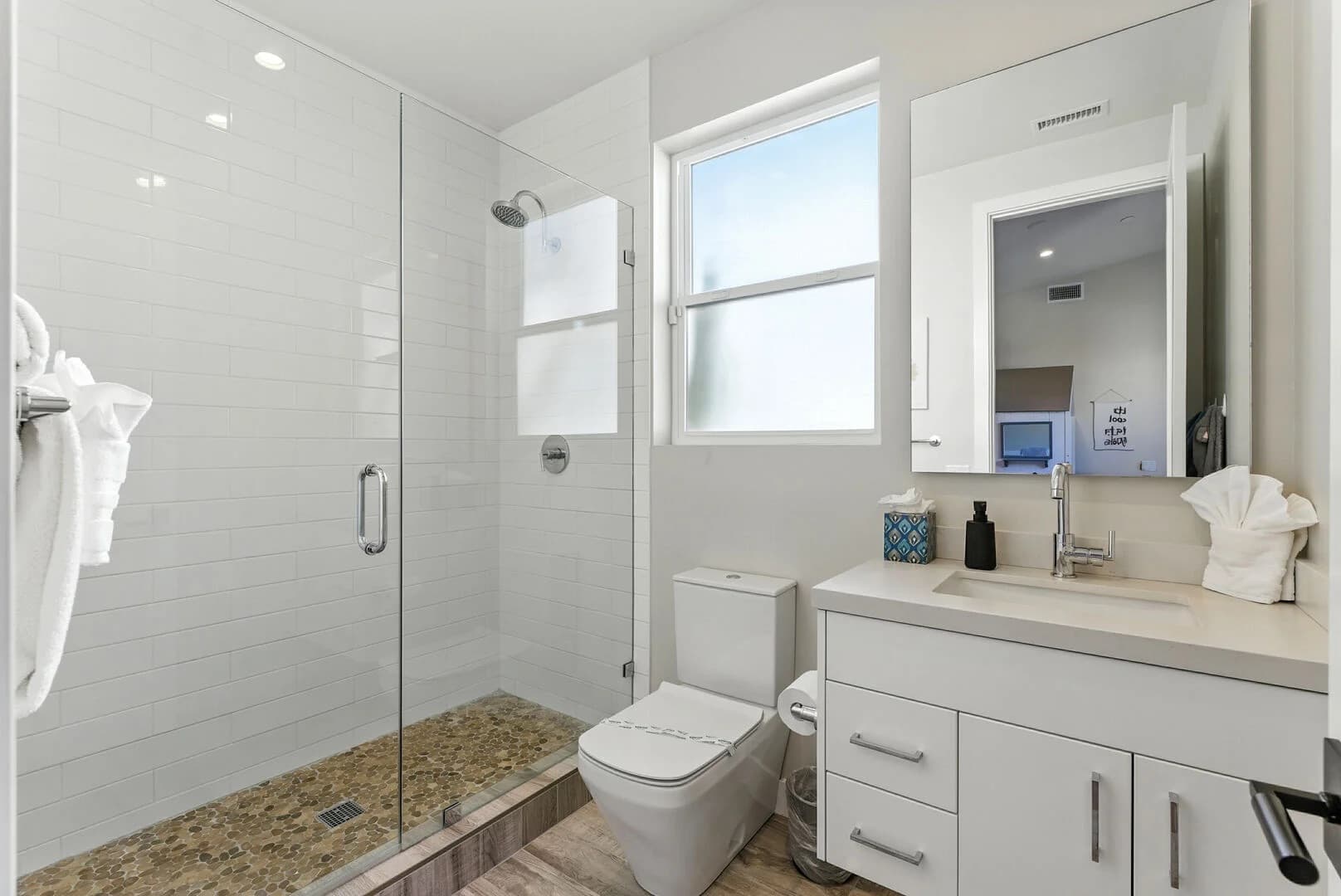 Coastal Paradise - Image 36