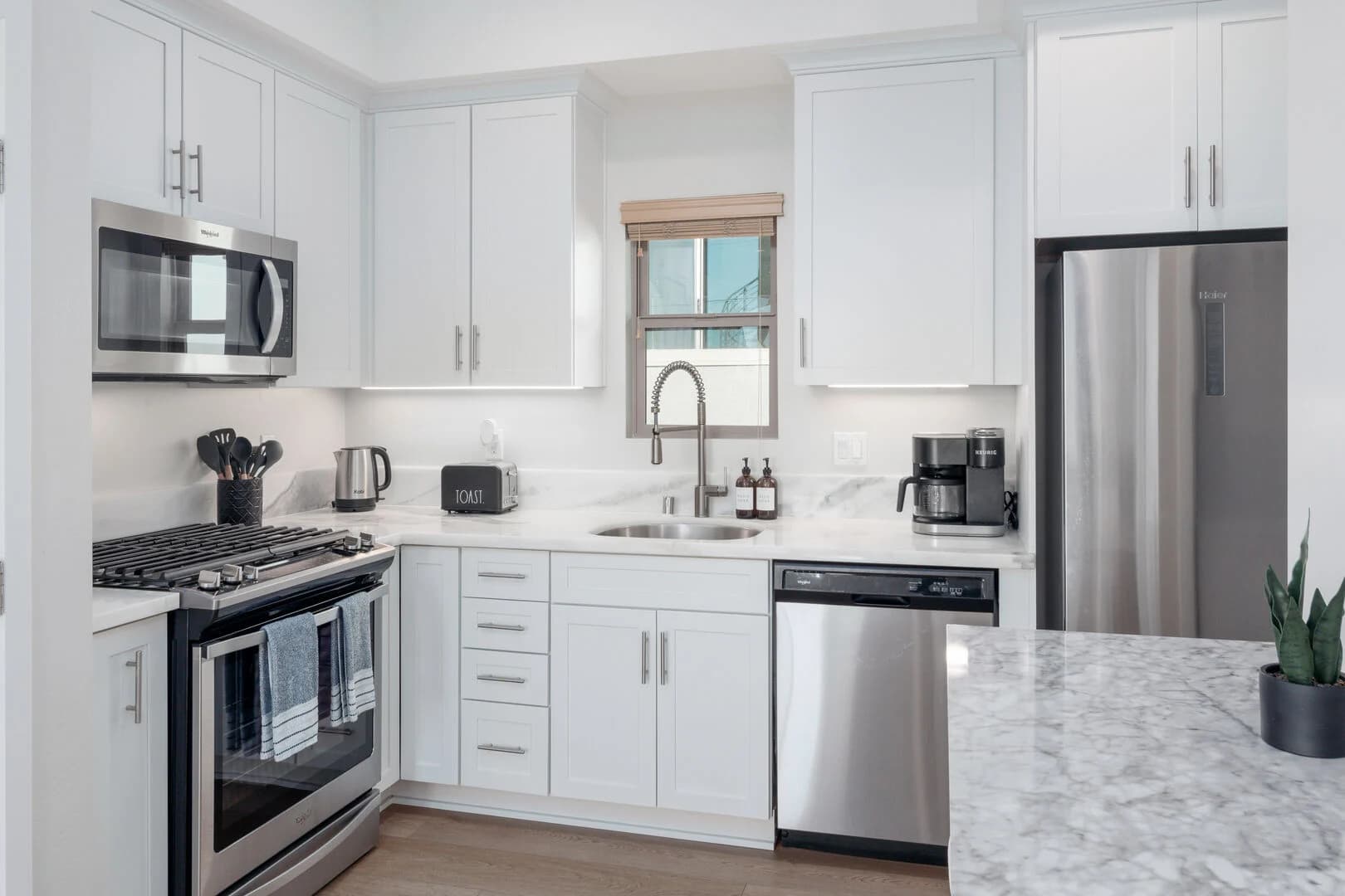 Sapphire Bliss Home - Image 4