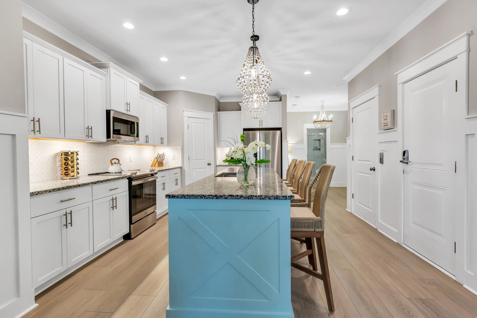 Sunshine Beach Home - Image 14