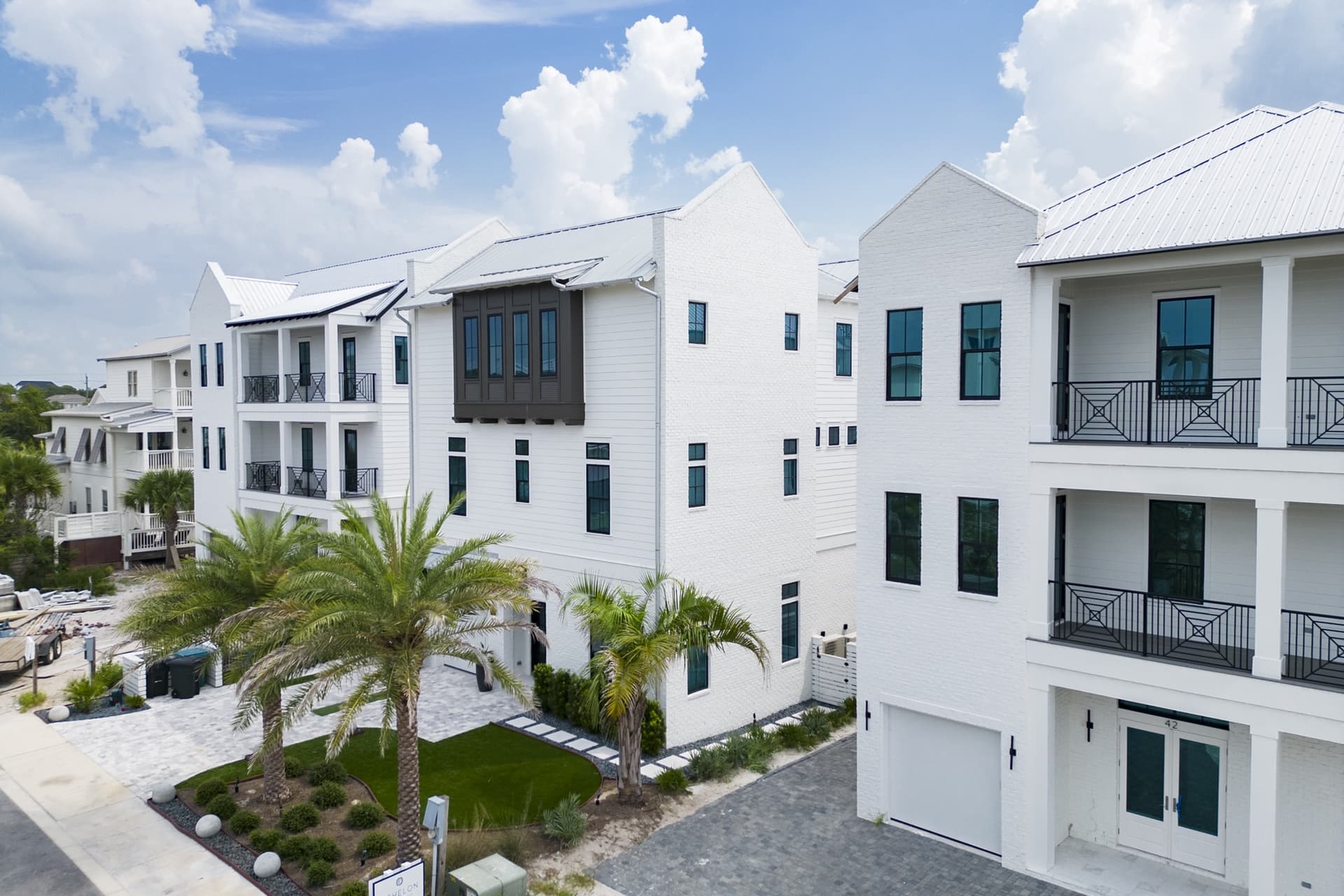 Emerald Palms - Image 64