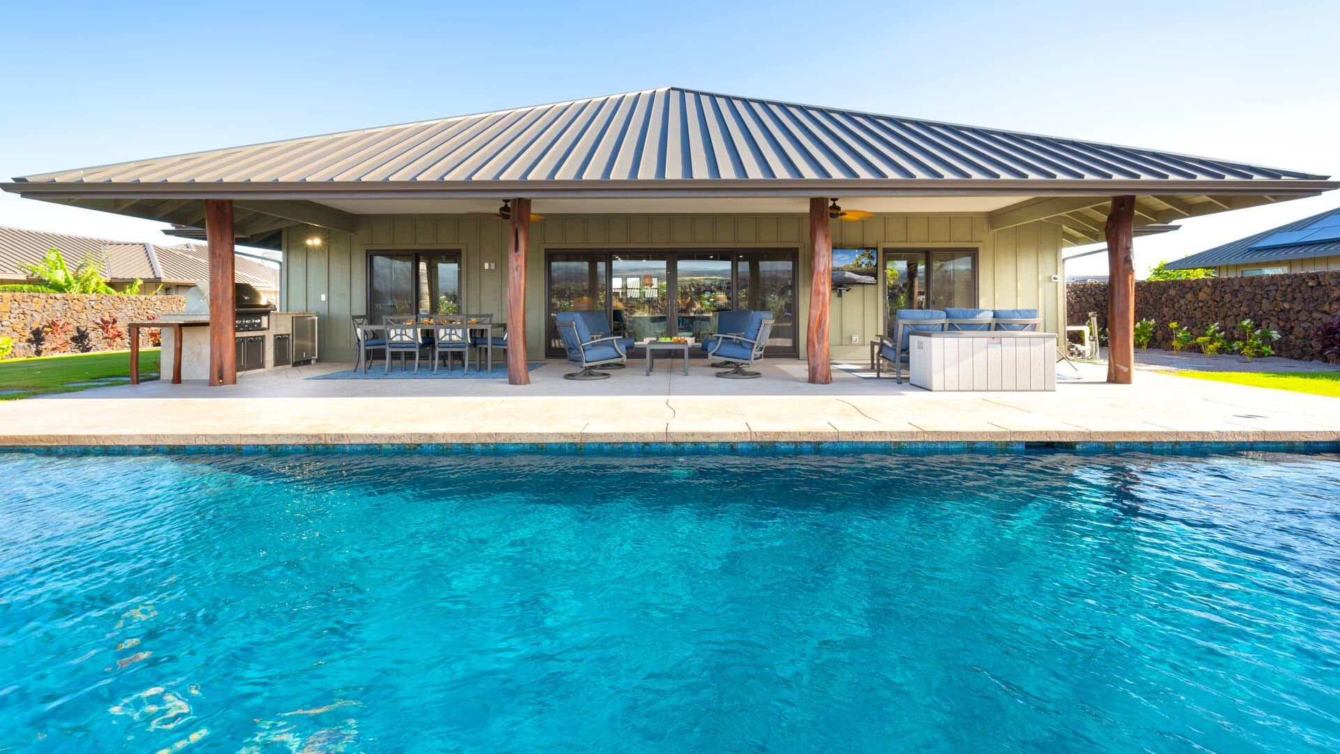 Aloha Paradise - Image 24