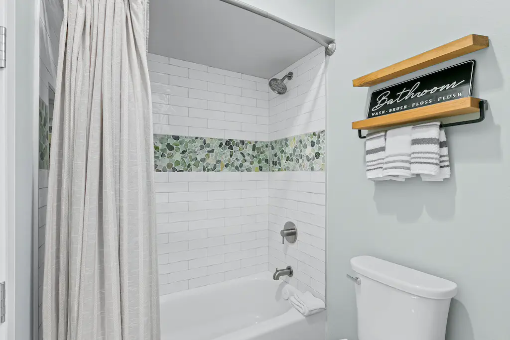 Crescent 404 Home - Image 16