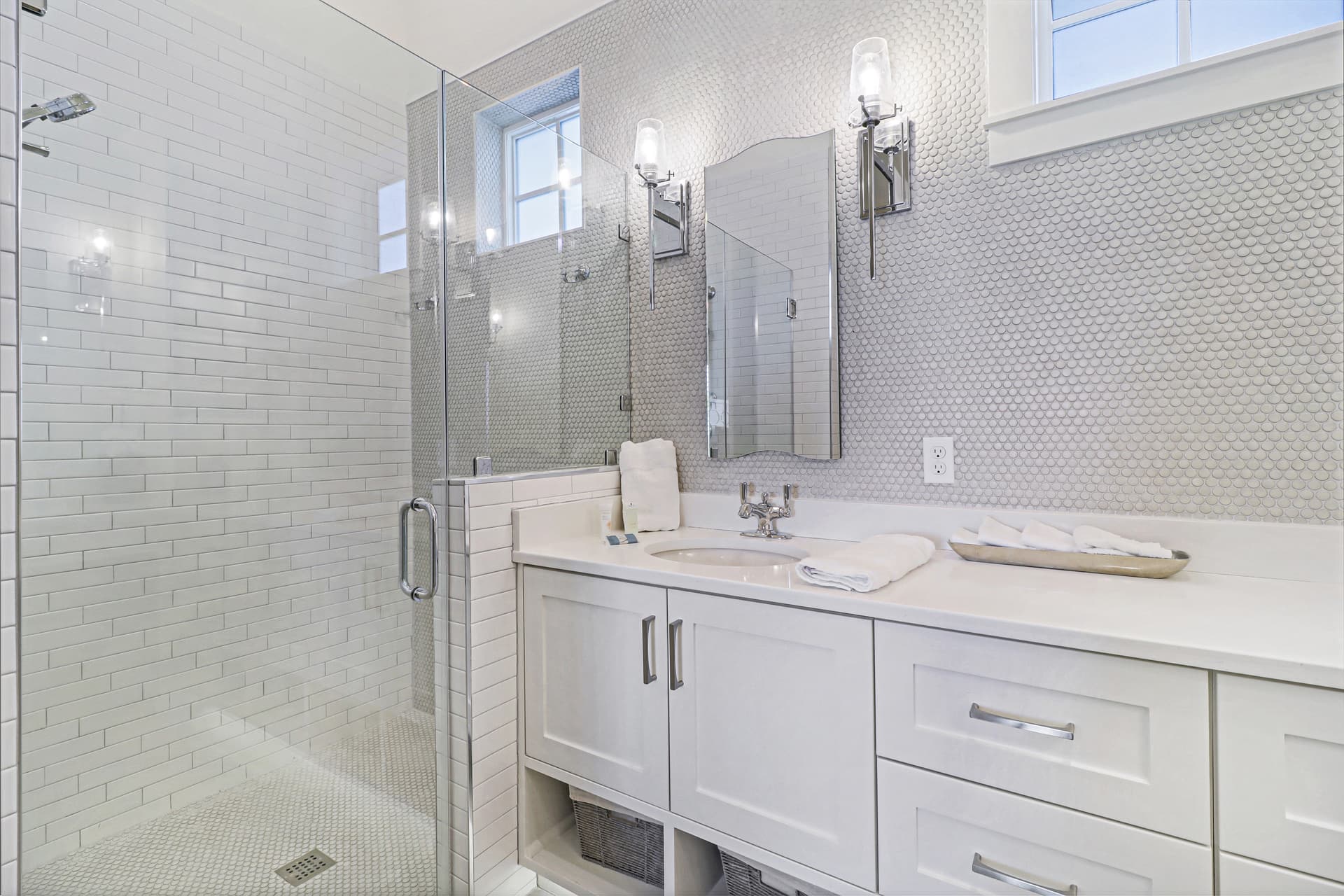 Pelican's Perch - Image 14