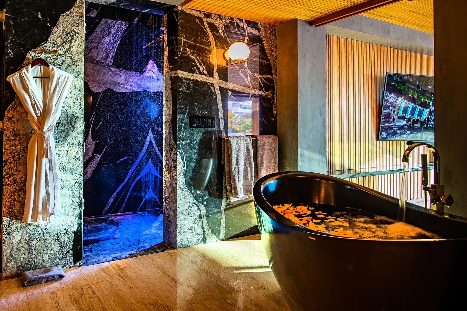 Maison De Cortes - Image 40