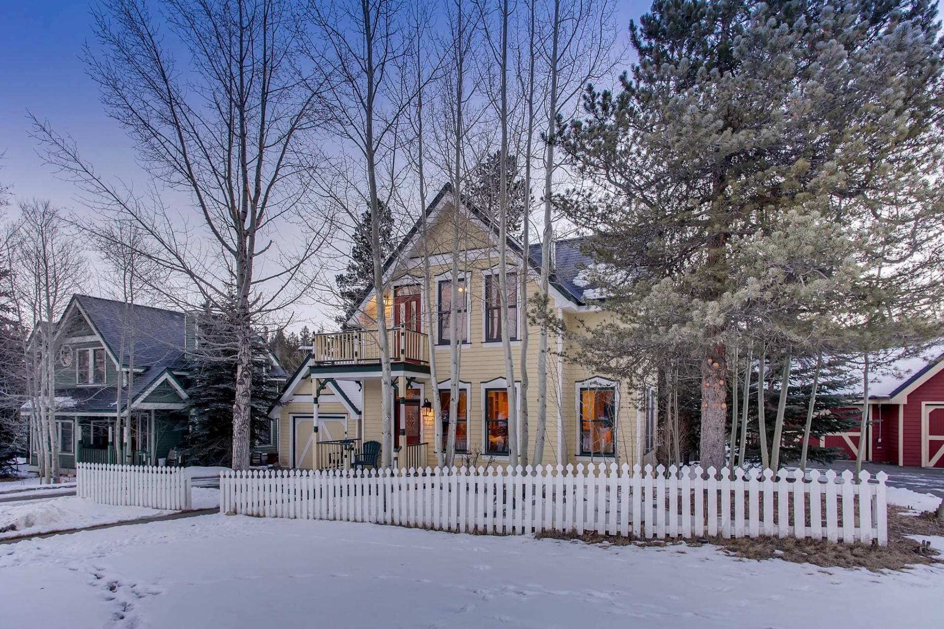 Apres on French Street - Image 2