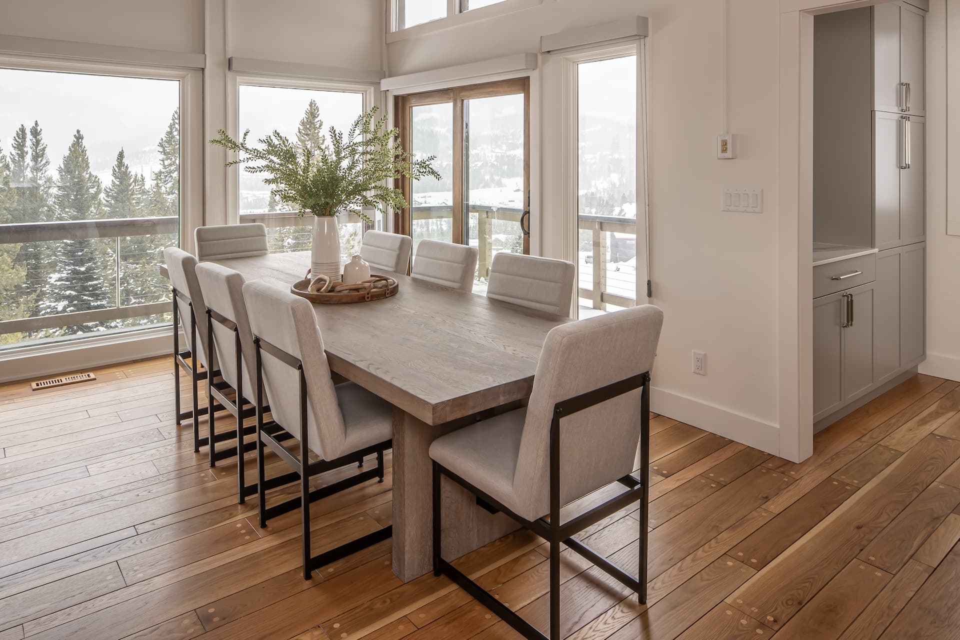 Lone Mountain Lookout - Image 6