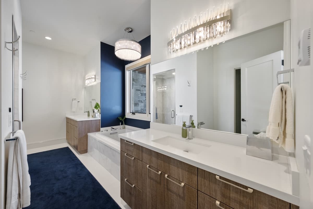 Quicksilver Haus - Image 51