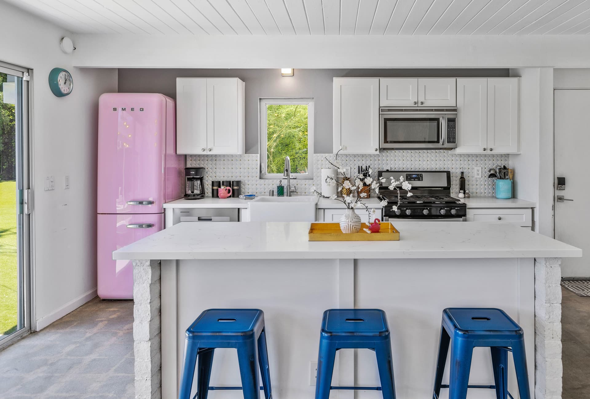 Francis Two - Image 5