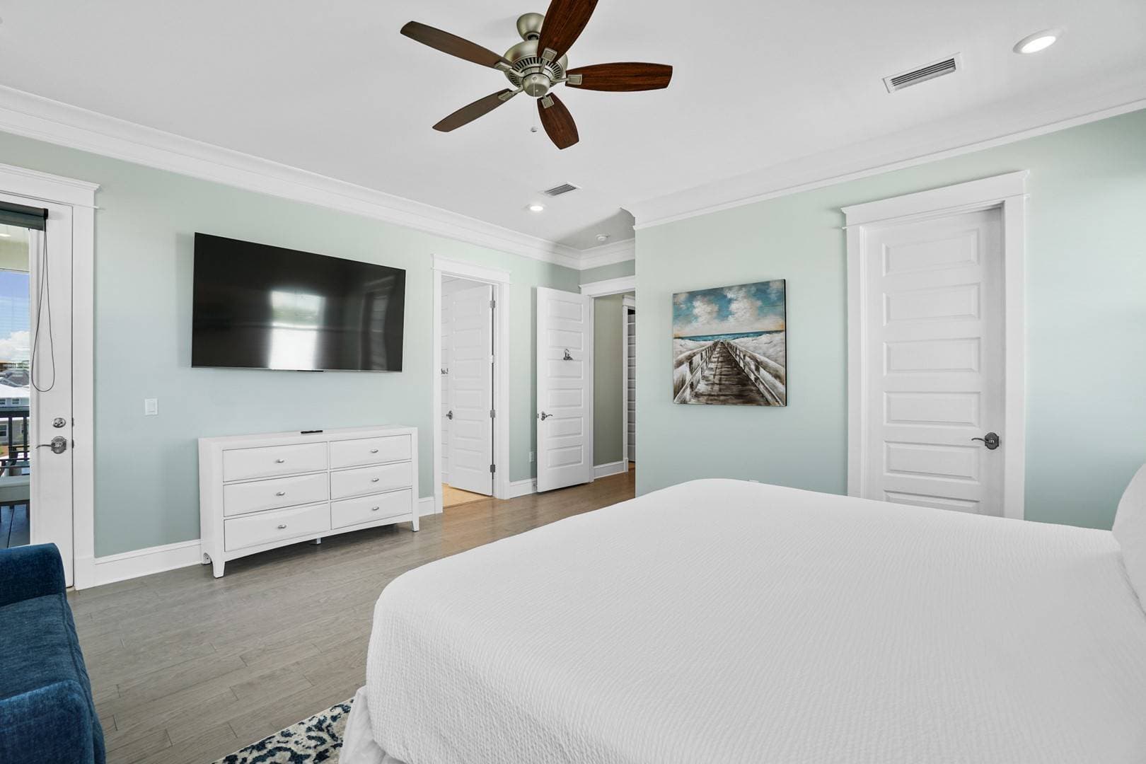 Sand Dollar Manor - Image 35