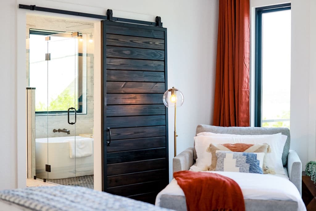 Southside of Heaven Home - Image 15