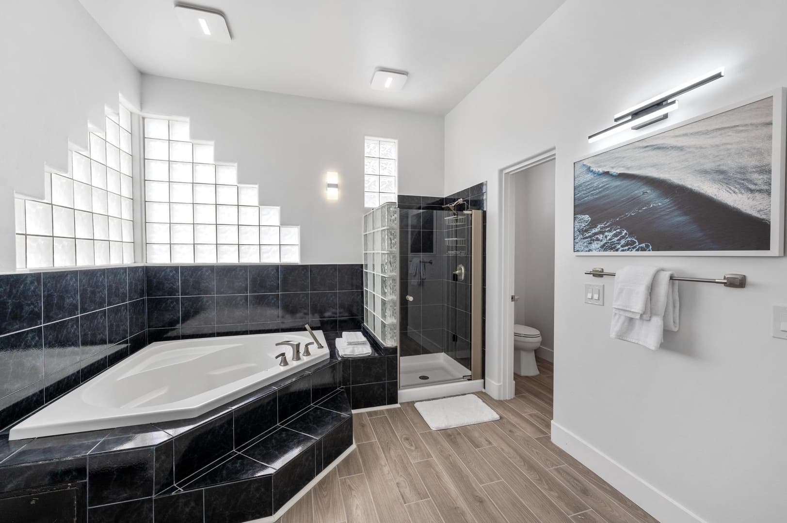 Casa Blanca - Image 16