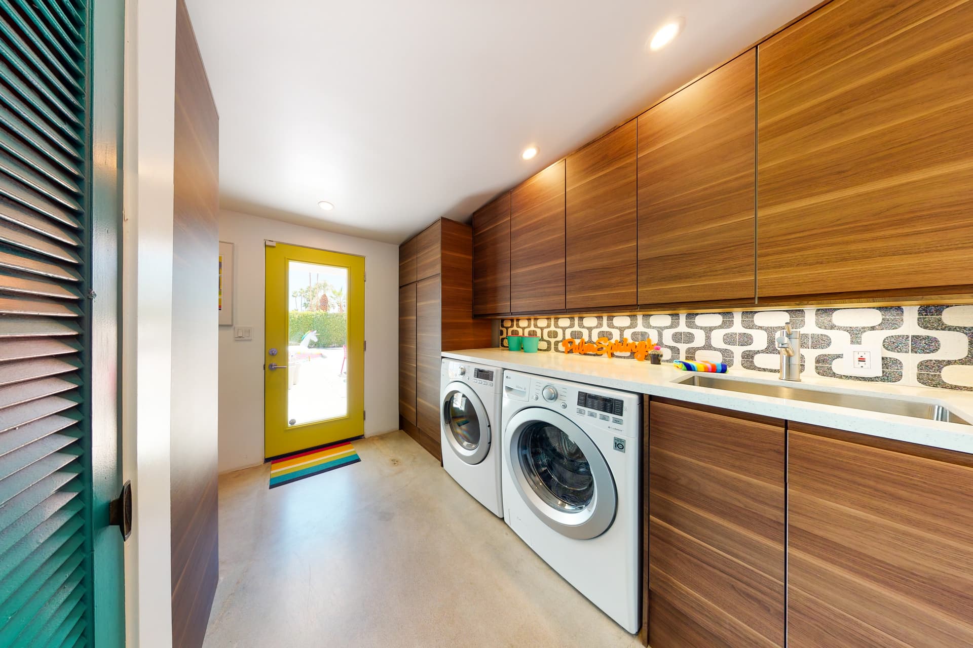 Alexander Stunner Home - Image 13