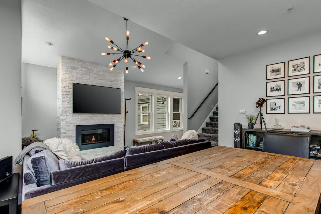 Alpine Retreat Home - Image 6