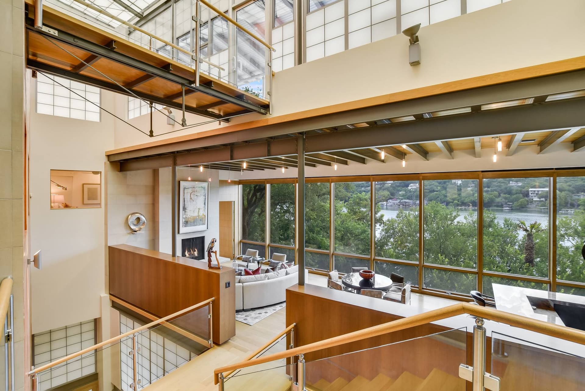 Waterfalls on the Lake Villa - Image 15