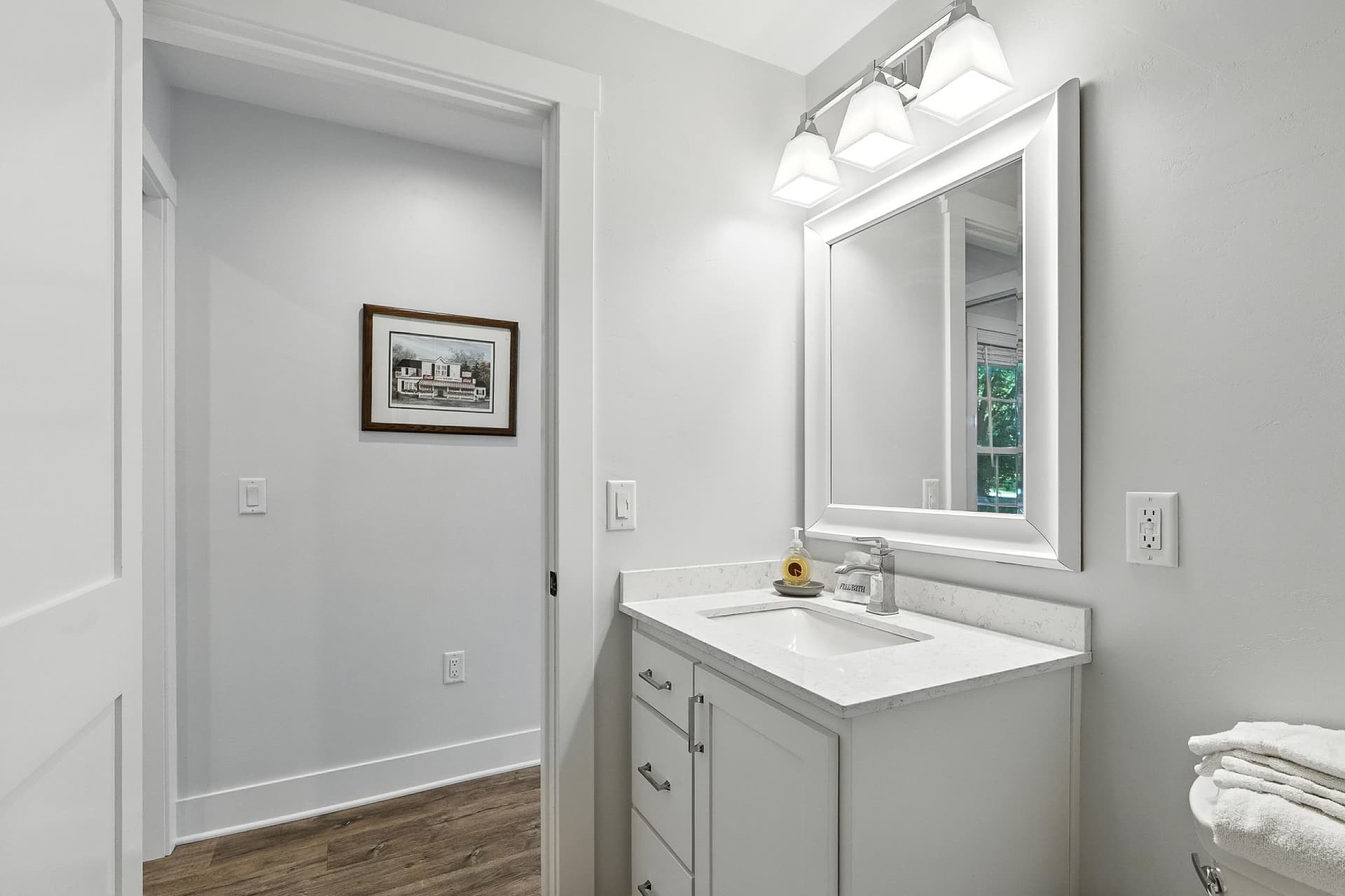 Thenell's Beach House - Image 27