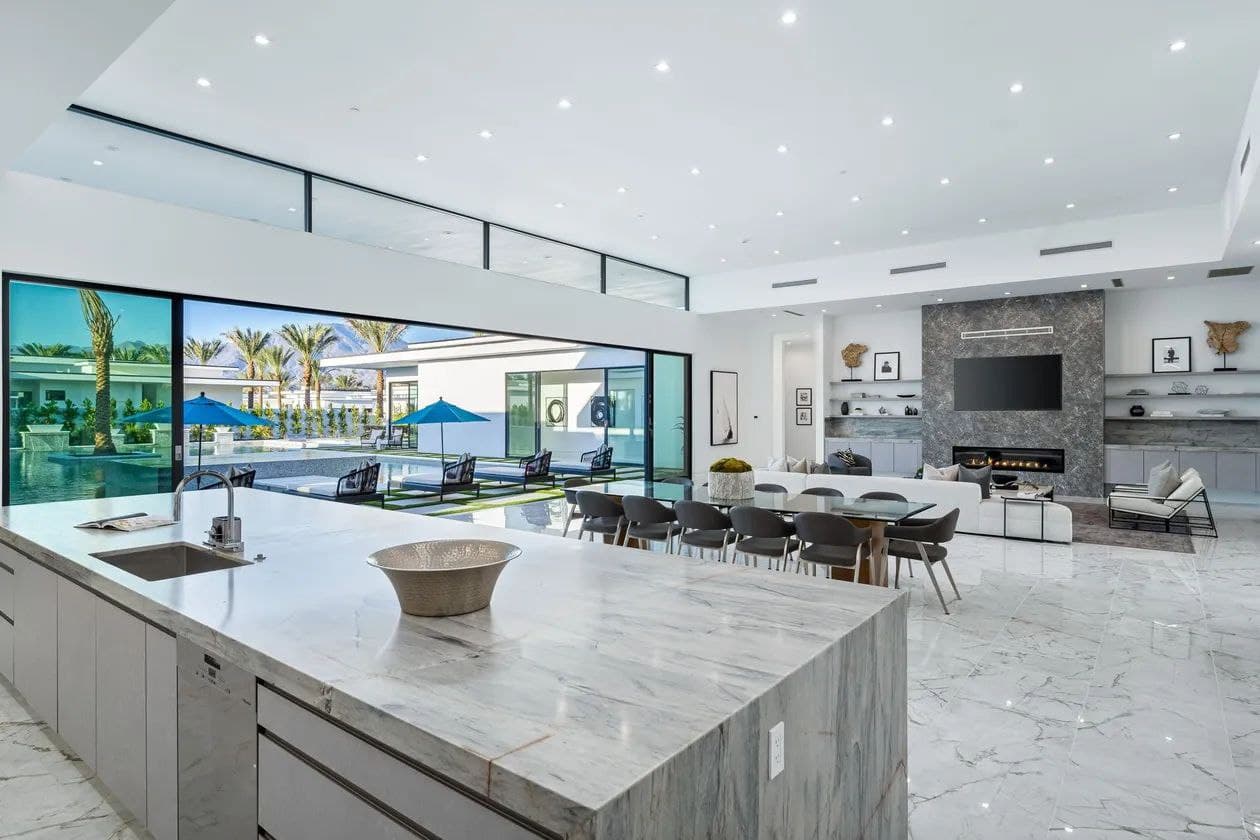 Bravo Villa #4 - Image 17