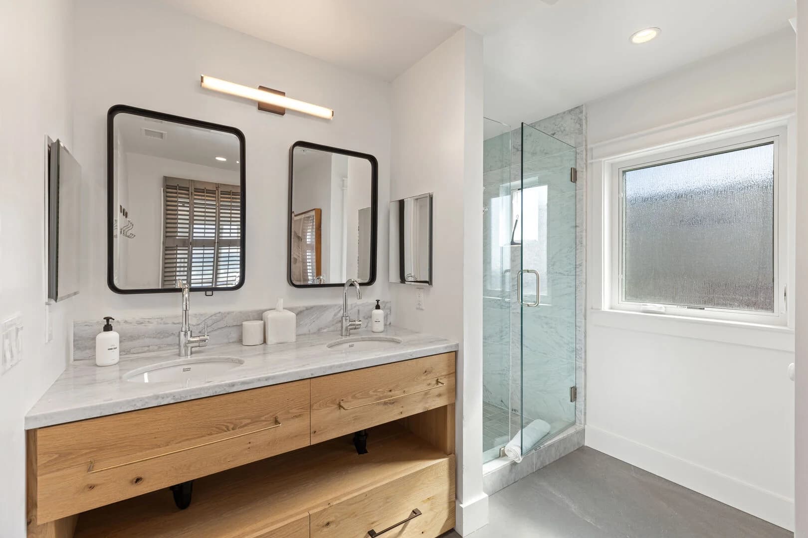 Oceanfront Retreat Three - Image 19