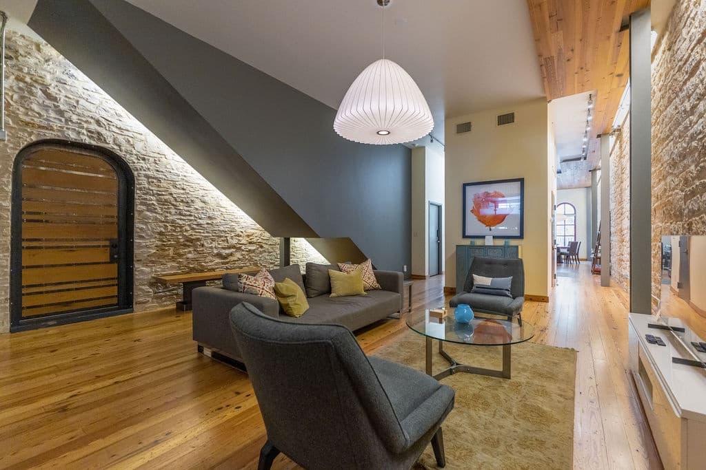 Loft On Congress Home - Image 12