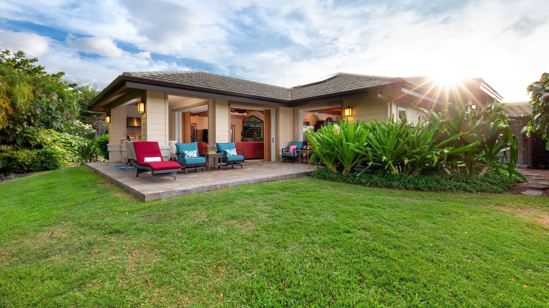 Hale Kanani - Image 37