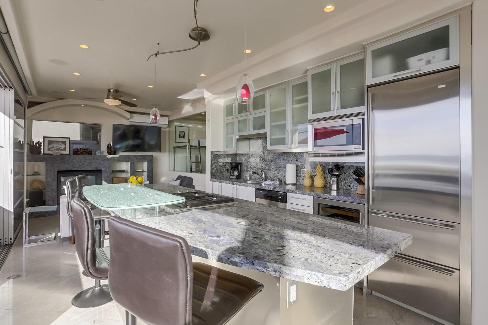 Liquid Blue Home - Image 9