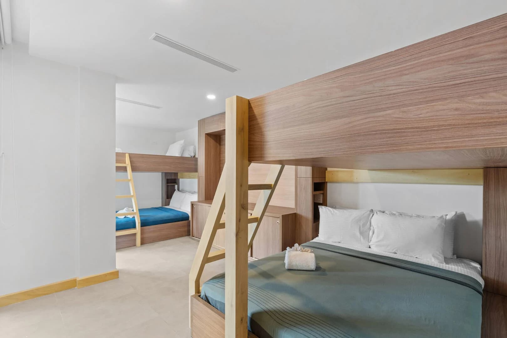 Villa Lux - Image 35